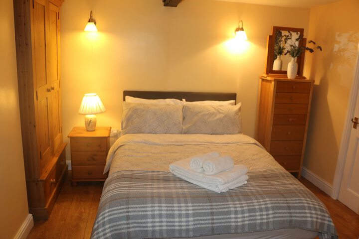 Room 9 of 37