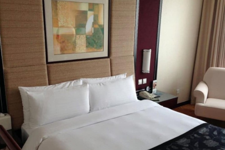 Room 12 of 42