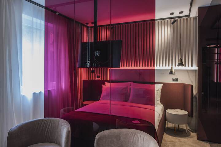 Room 21 of 68