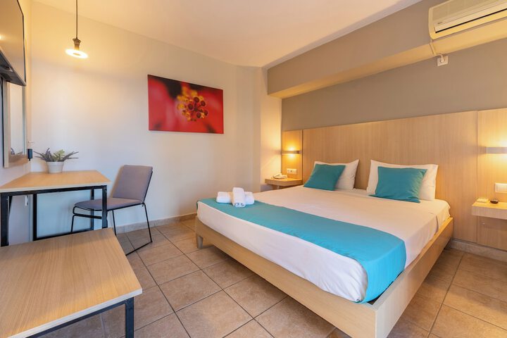 Room 2 of 12