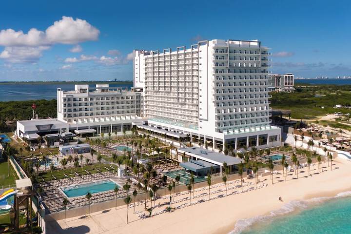 Hotel 219 of 223