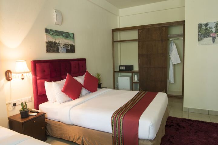 Room 16 of 46