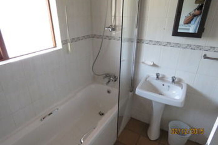 Room 12 of 22
