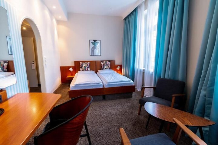 Room 20 of 39