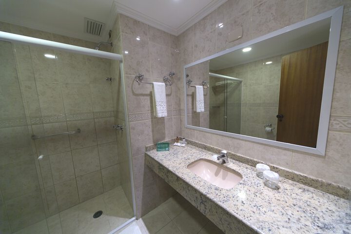 Room 10 of 41