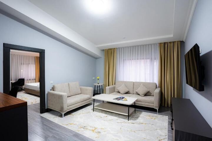 Room 15 of 48