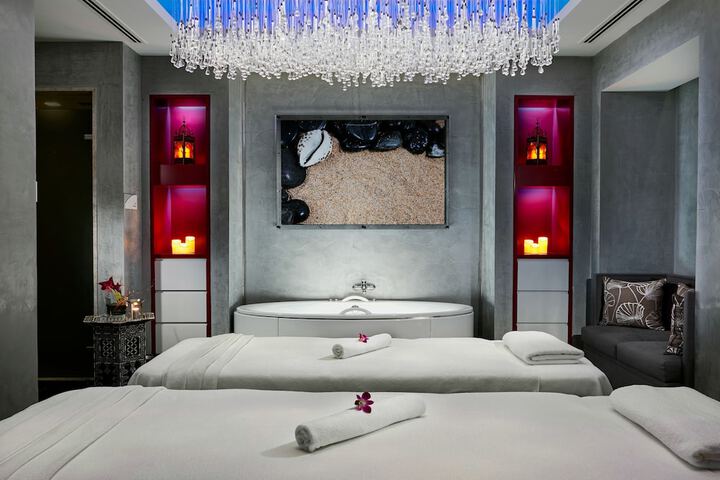 Room 46 of 80