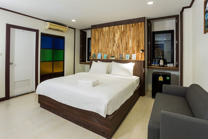 Room 48 of 85