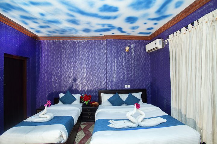 Room 27 of 94