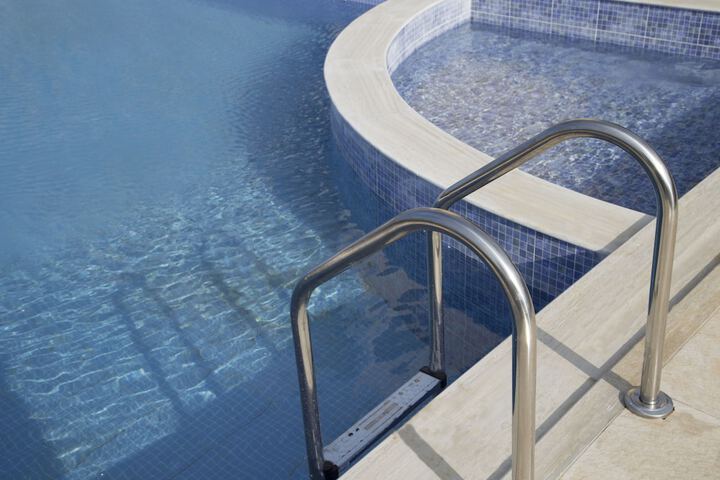Pool Hotel
