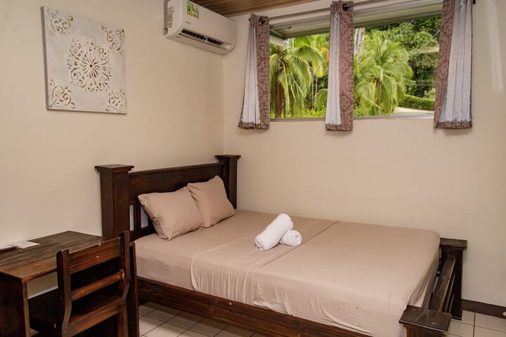 Room 14 of 39