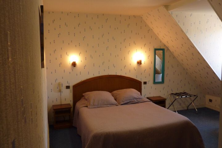 Room 25 of 61