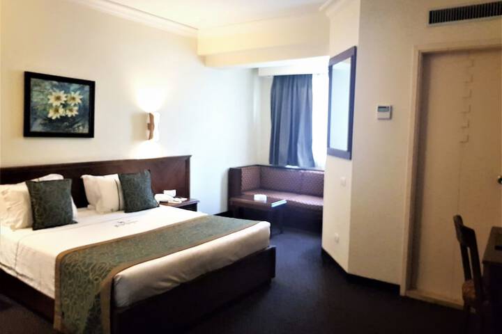 Room 20 of 64
