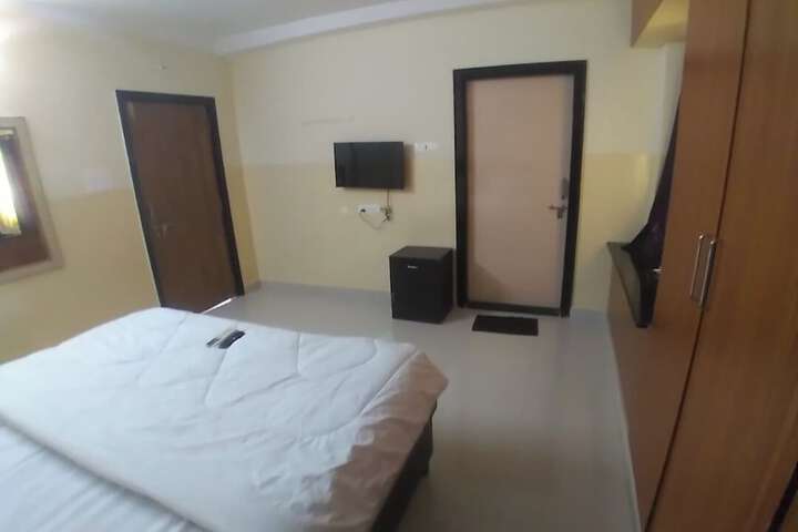 Room 19 of 36