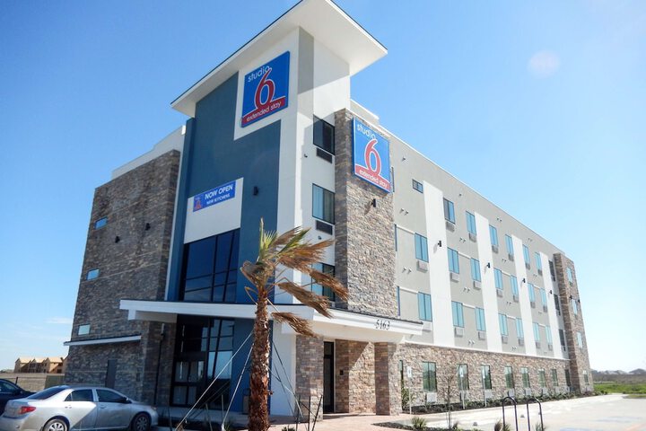 Hotel 47 of 49