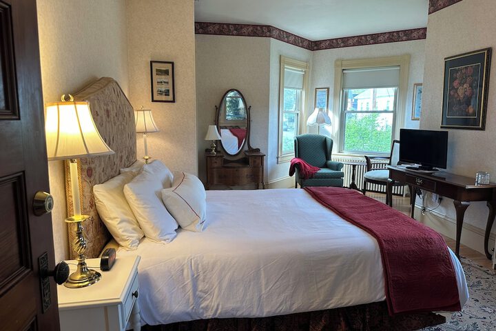 Room 2 of 14