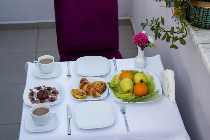 Dining 52 of 86