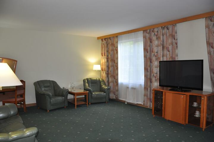 Room 10 of 47