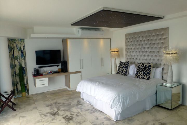 Room 14 of 63