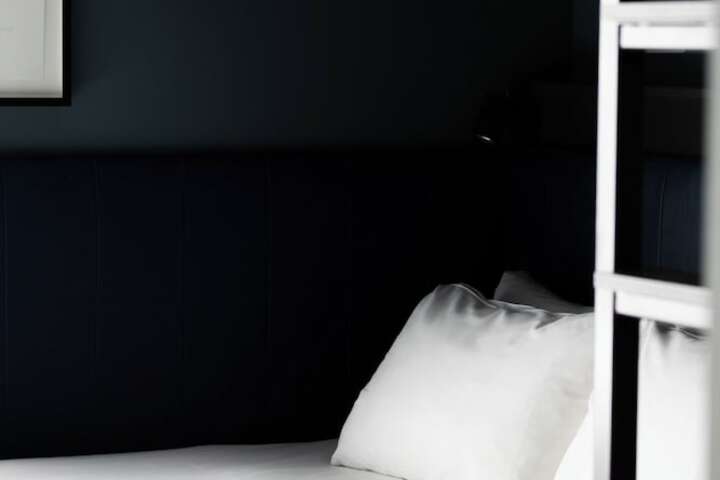 Room 48 of 112