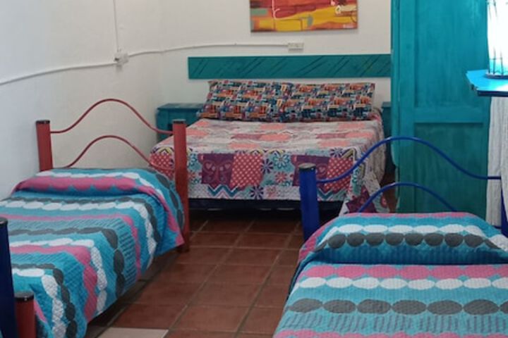 Room 8 of 30