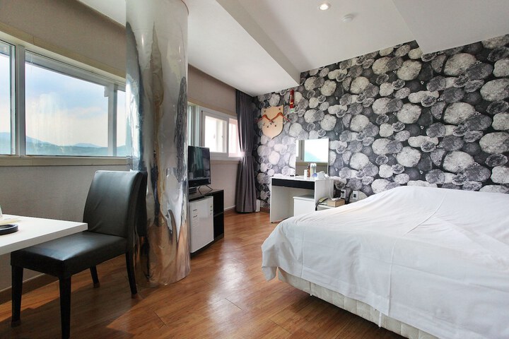 Room 29 of 62