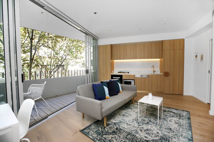 Room 10 of 19