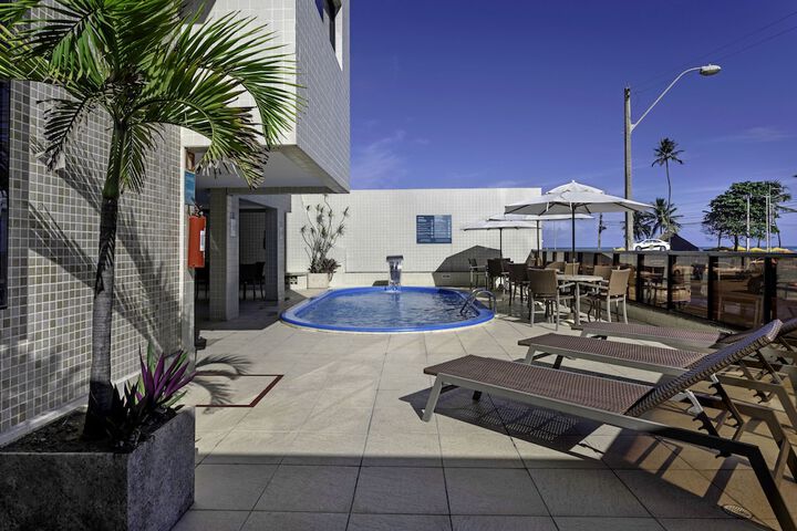 Pool Hotel