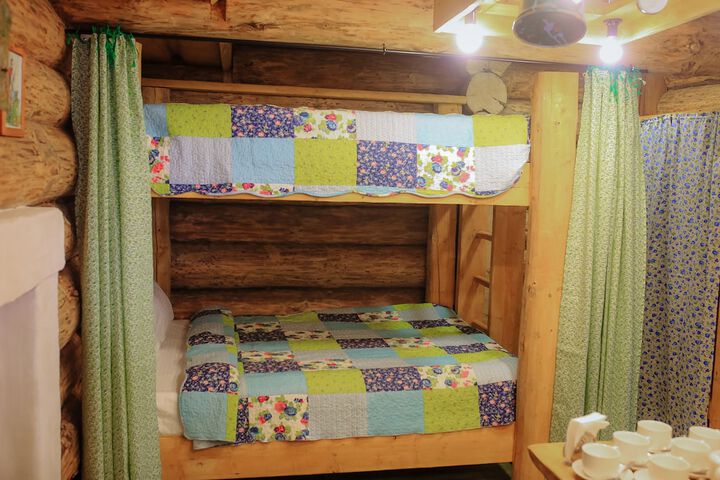 Room 8 of 74