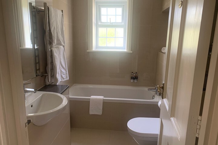 Room 41 of 57