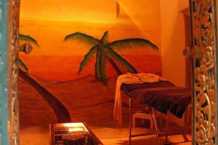 Massage Photo