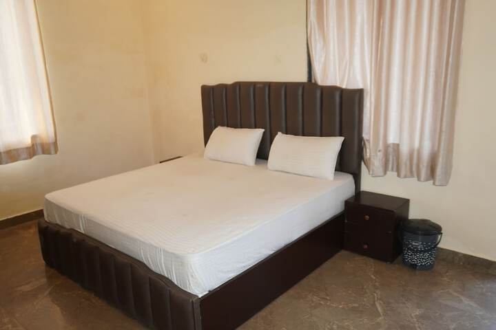 Room 17 of 73