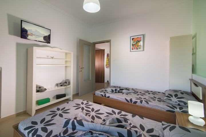 Room 31 of 52