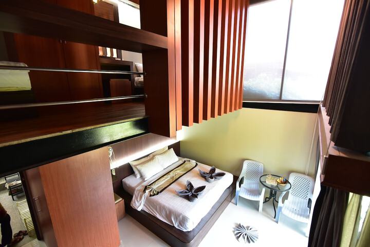 Room 34 of 92