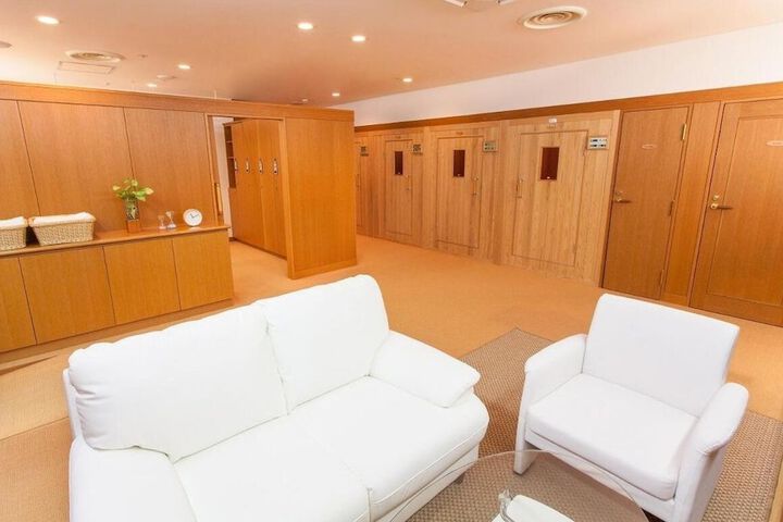 Lobby Entry