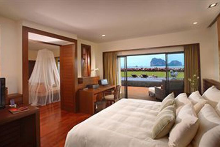 Room 47 of 91