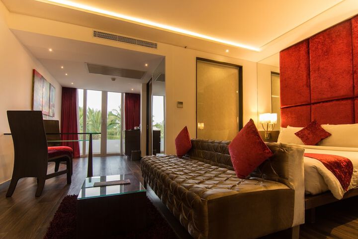 Room 3 of 79
