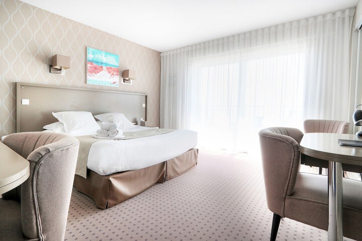 Room 30 of 59
