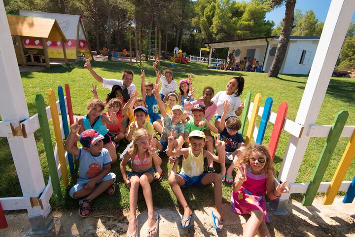 Childrens Activities 16 of 33