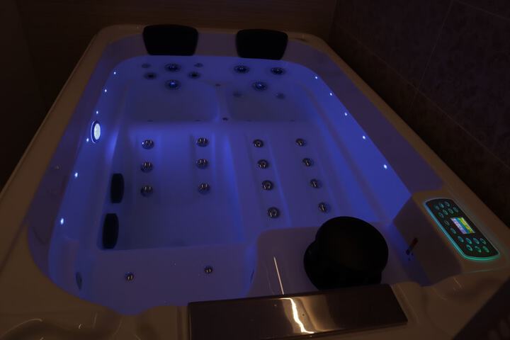 Spa 11 of 24