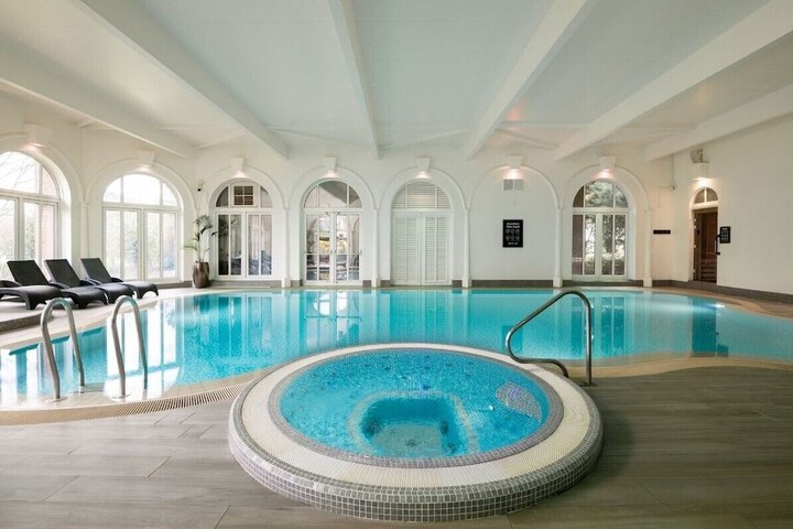 Pool 52 of 88