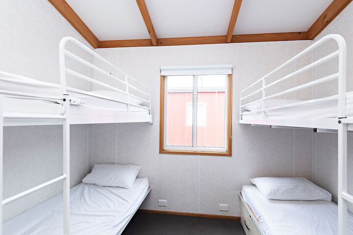 Room 36 of 173