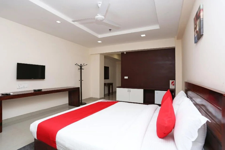 Room 2 of 4