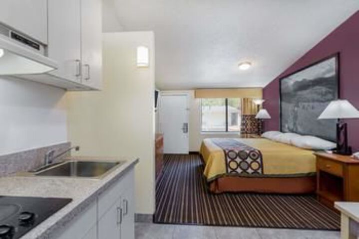 Room 18 of 49