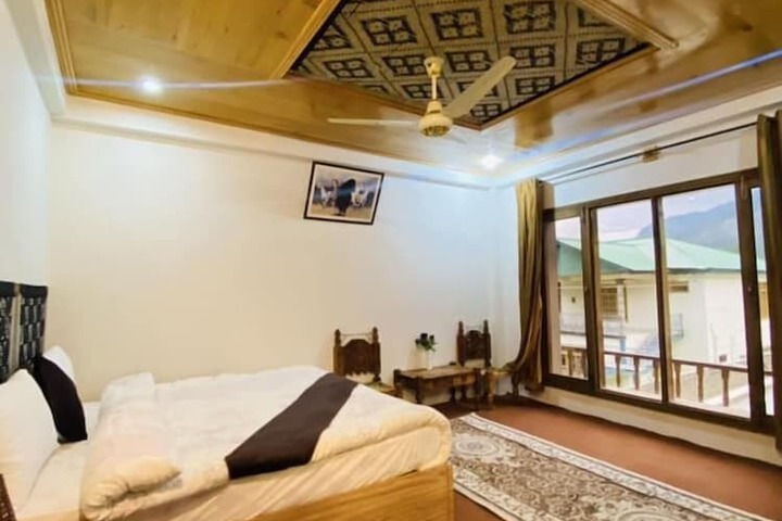 Room 3 of 23