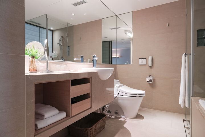 Clean Restrooms