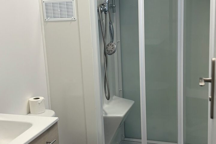Room 13 of 25