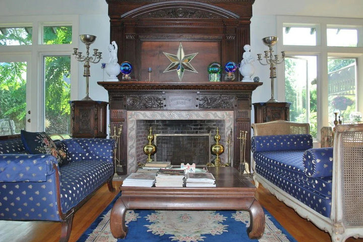 Hotel Interior 2 of 13