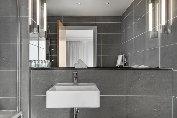 Room 61 of 151