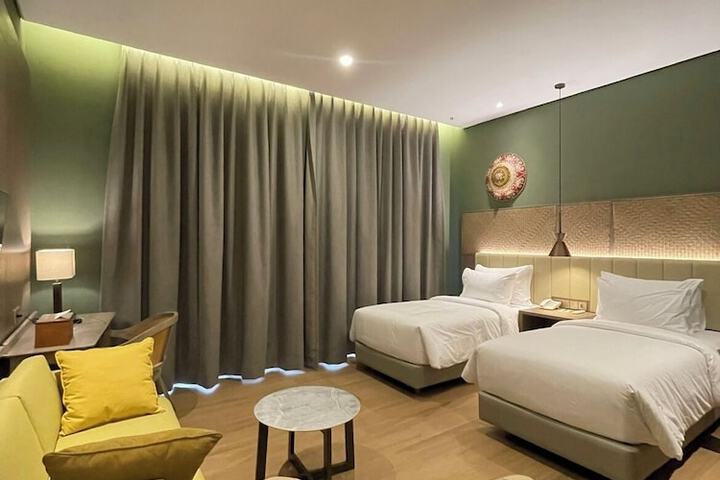 Room 35 of 119